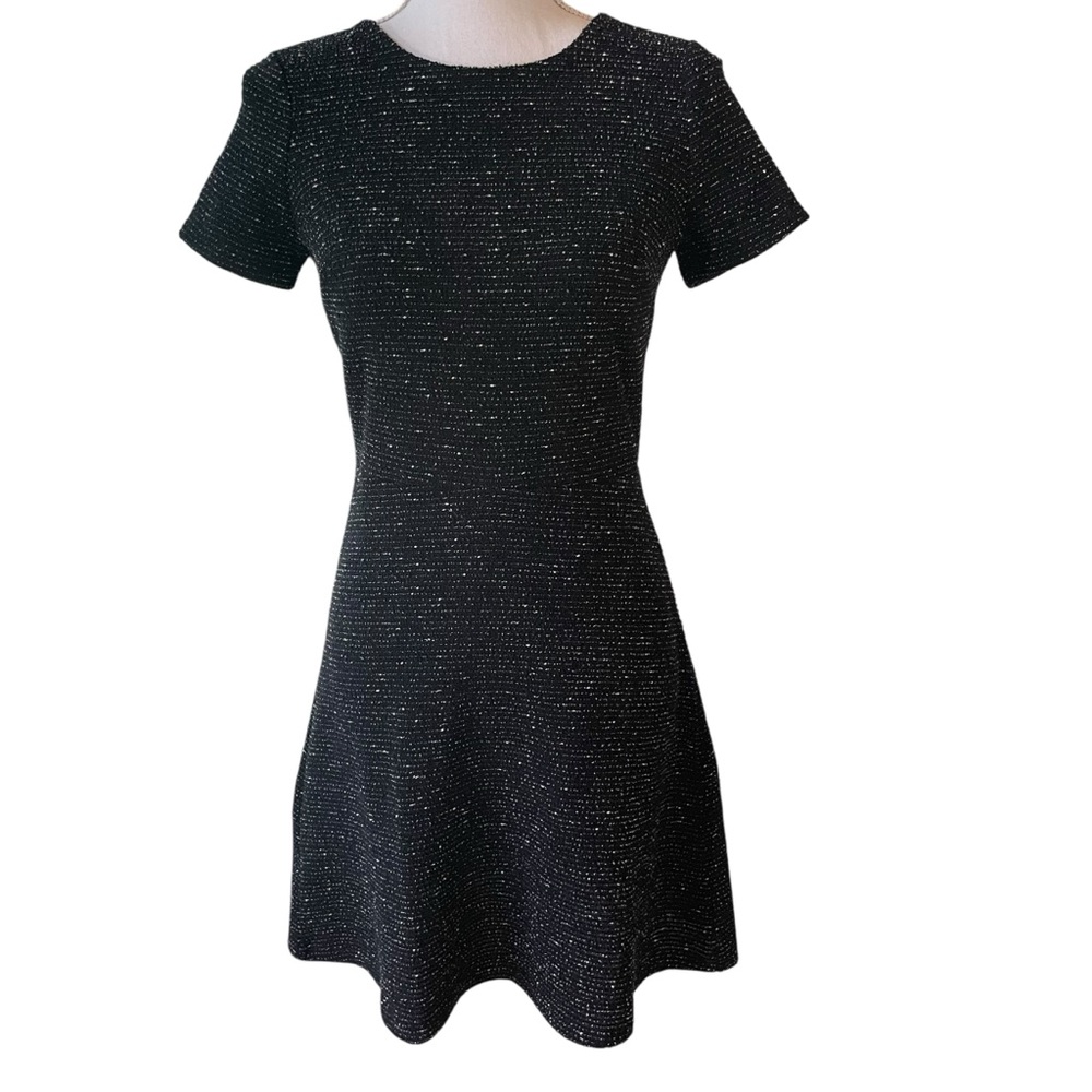 Loft Black Textured Short Sleeved Dress.  Size 0